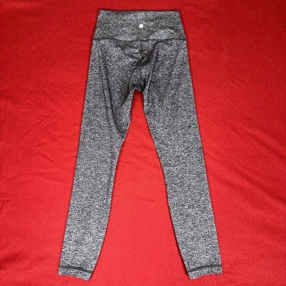 Lululemon Leggings Womens 4 Grey 22x24 Slim Athlesiure Gym‎ Yoga Pants Adult - Picture 1 of 8